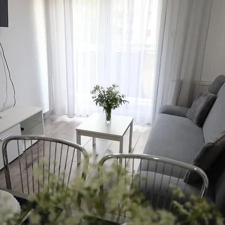 Lesne Tarasy 45a, Appartement *