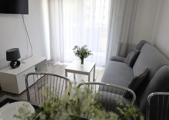 Lesne Tarasy 45a, דירה *