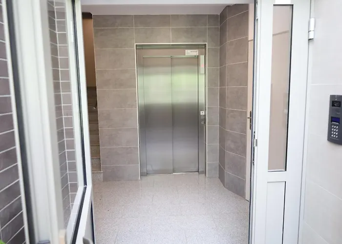 Lesne Tarasy 45a, דירה *