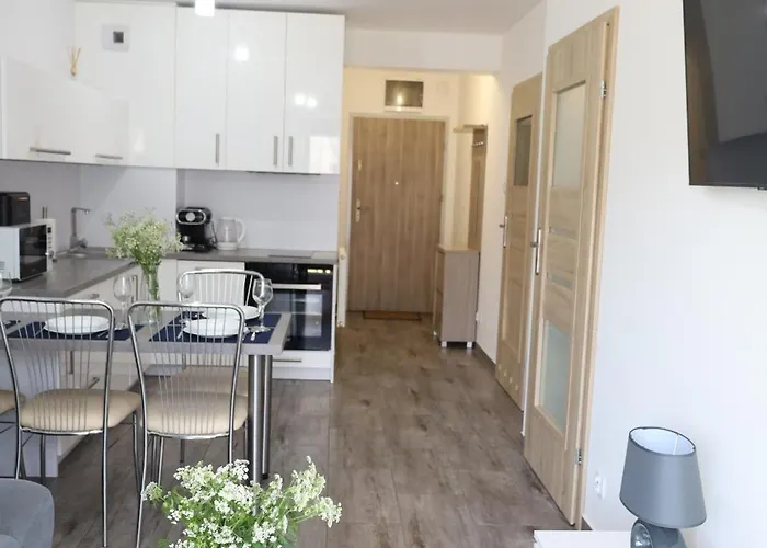 Lesne Tarasy 45a, דז'יבנובק